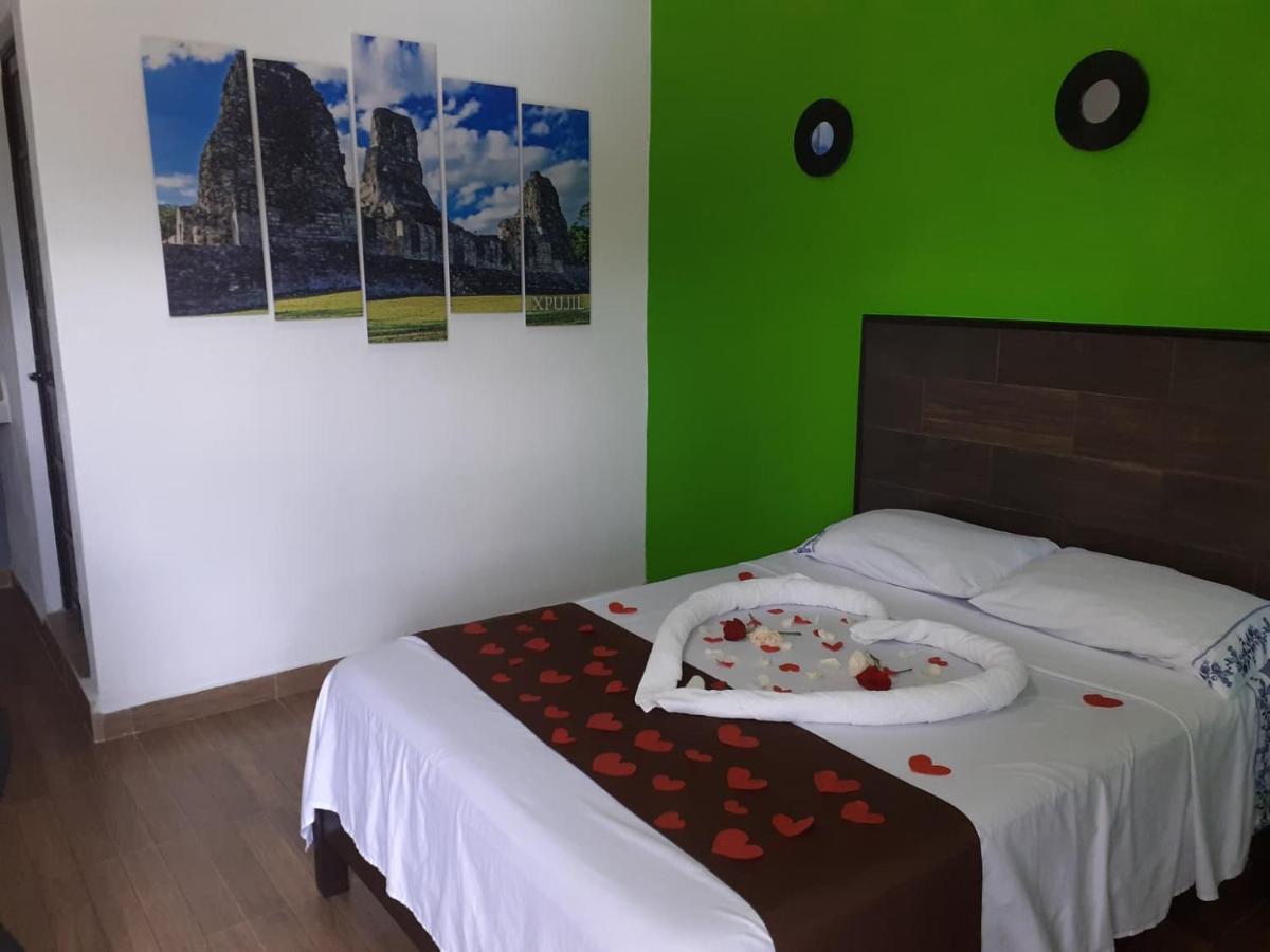 Hotel Xpujil Kültér fotó